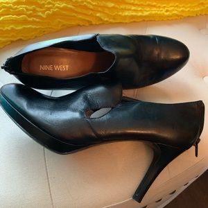 Women's Black Shoes